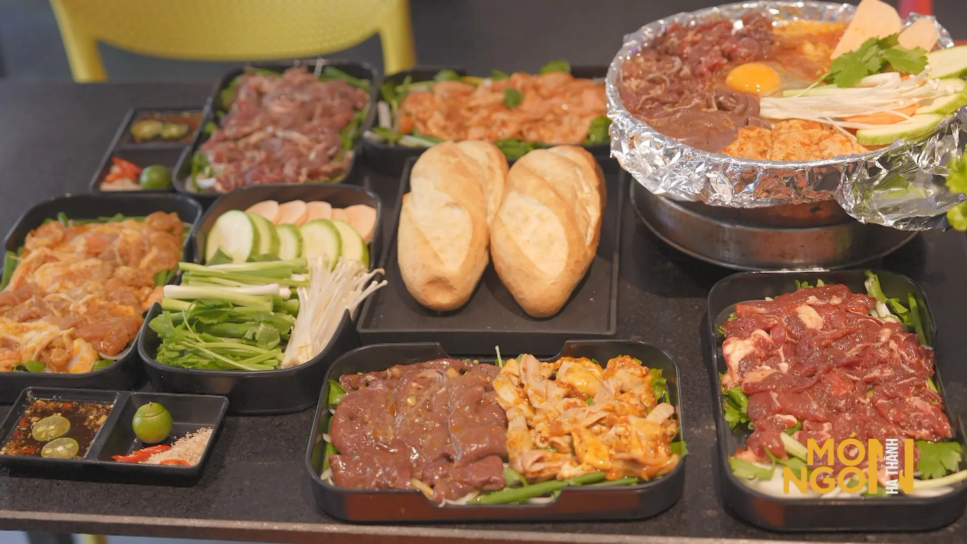 Nướng vỉa hè | Món ngon ở Hà Thành | 03/12/2025